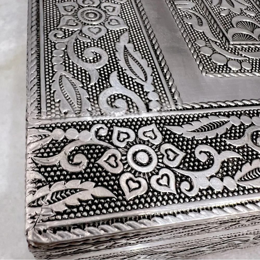 Two Tier Oxidized Elephant Jewelry Box